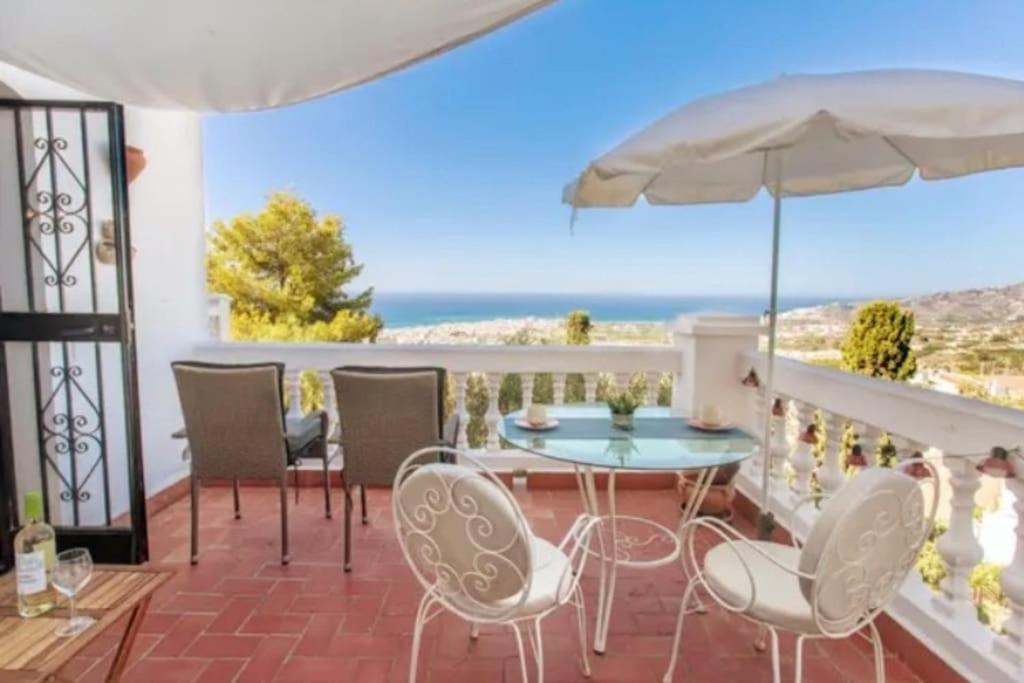 Precioso Apartamento Mandarinos Con Vistas Al Mar Nerja Exteriör bild