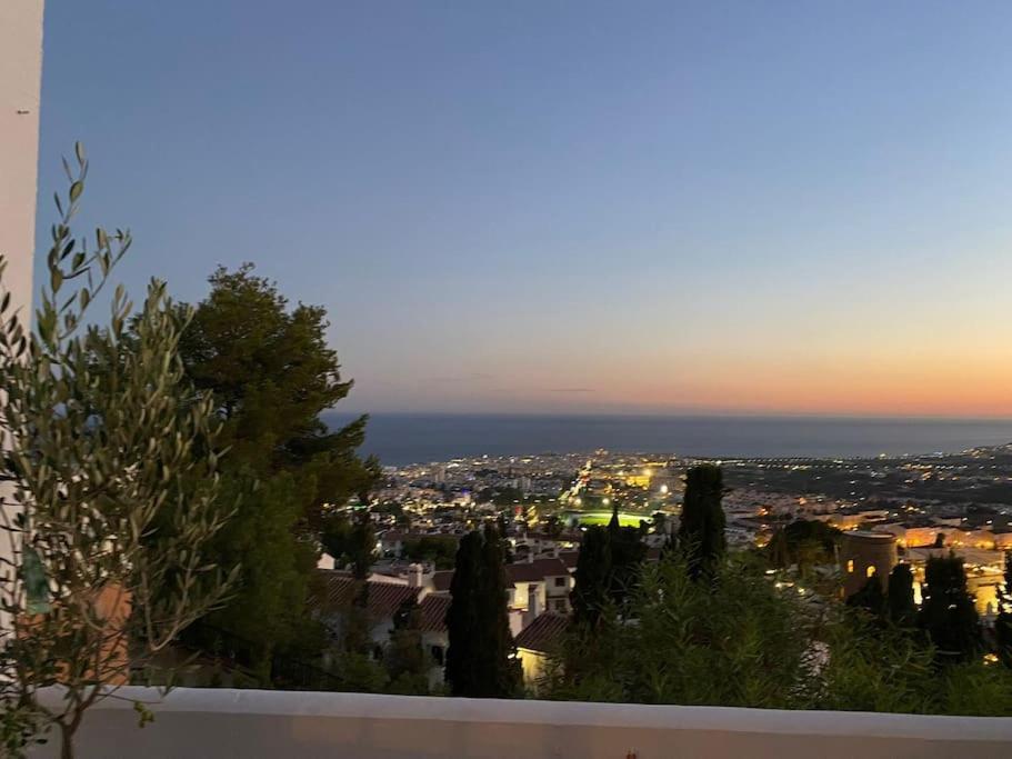 Precioso Apartamento Mandarinos Con Vistas Al Mar Nerja Exteriör bild