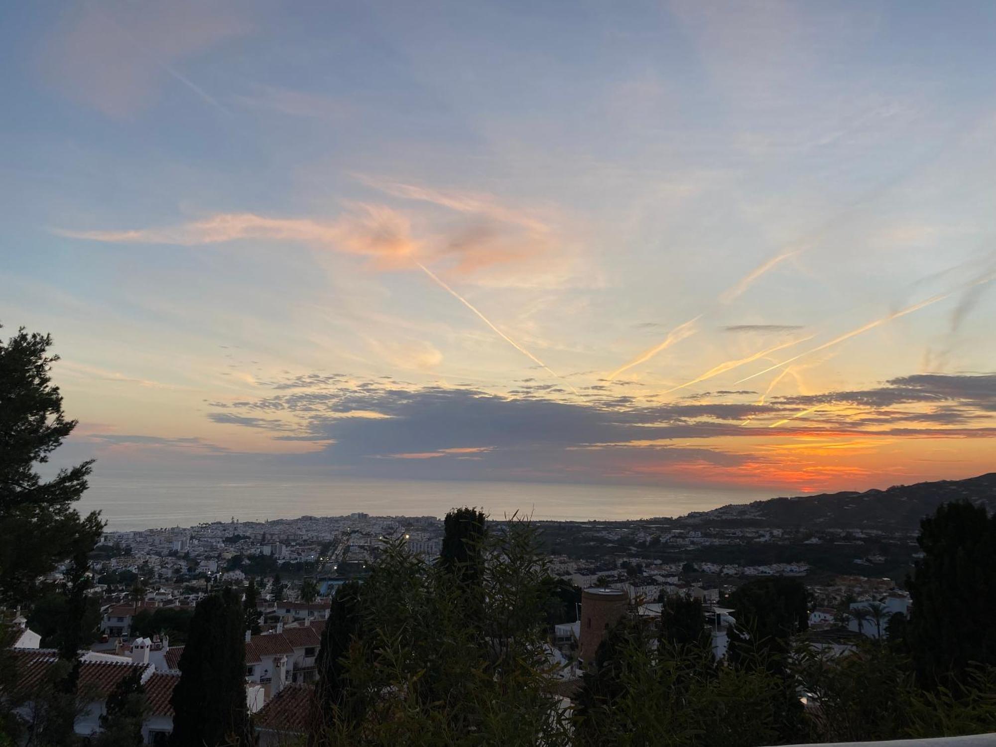Precioso Apartamento Mandarinos Con Vistas Al Mar Nerja Exteriör bild