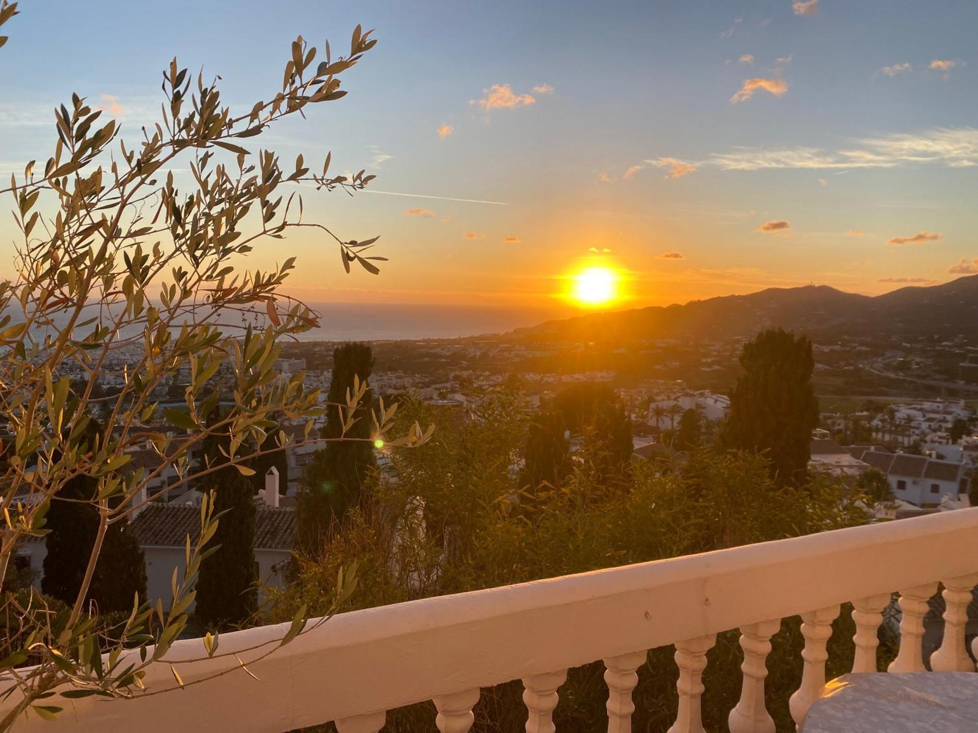 Precioso Apartamento Mandarinos Con Vistas Al Mar Nerja Exteriör bild