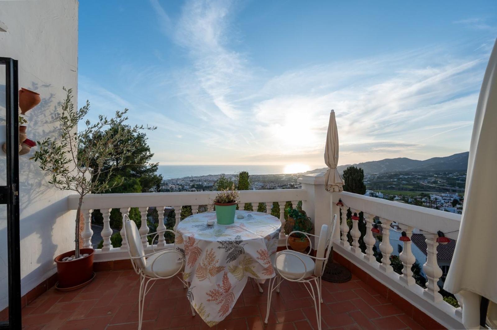 Precioso Apartamento Mandarinos Con Vistas Al Mar Nerja Exteriör bild